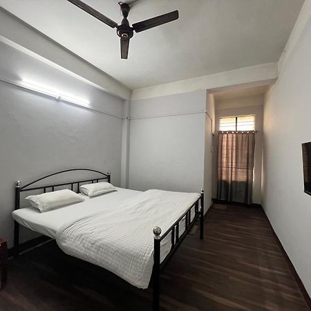 גווהטי Comfort Stay Residency מראה חיצוני תמונה