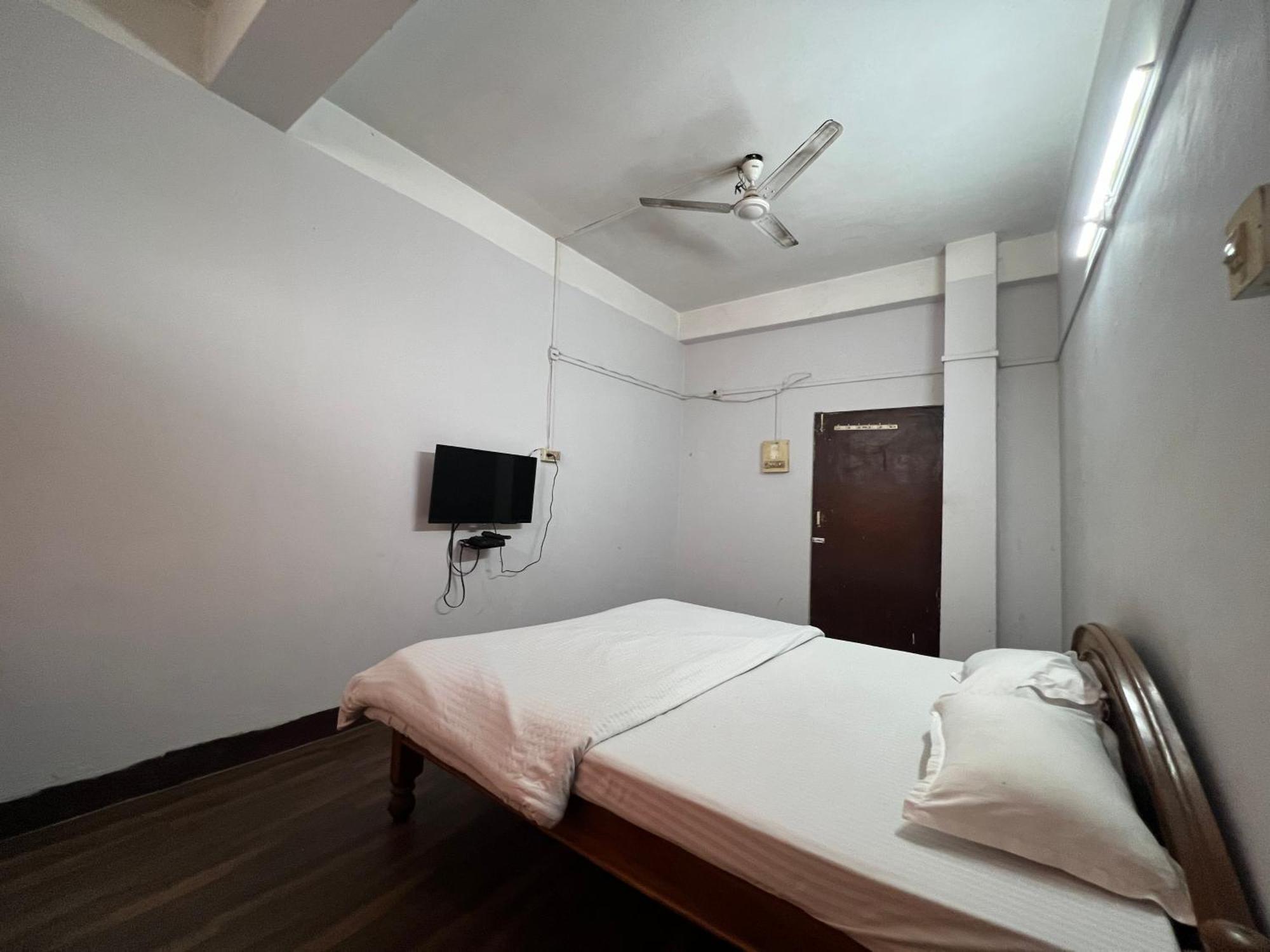 גווהטי Comfort Stay Residency מראה חיצוני תמונה
