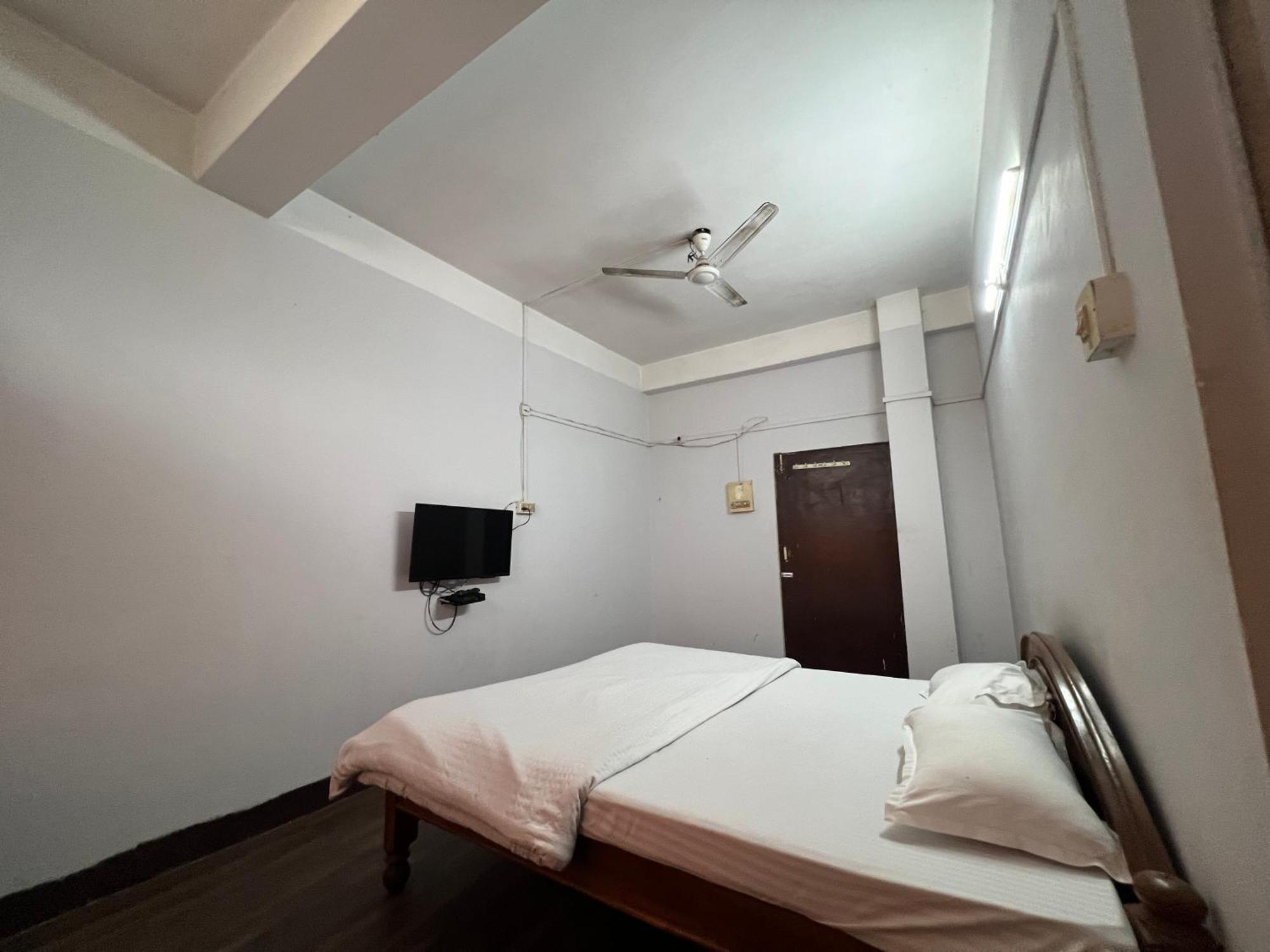 גווהטי Comfort Stay Residency מראה חיצוני תמונה